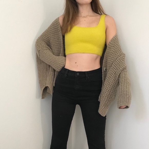 ARITZIA LIME GREEN TEXTURED CROP TOP SIZE XS - Picture 3 of 4